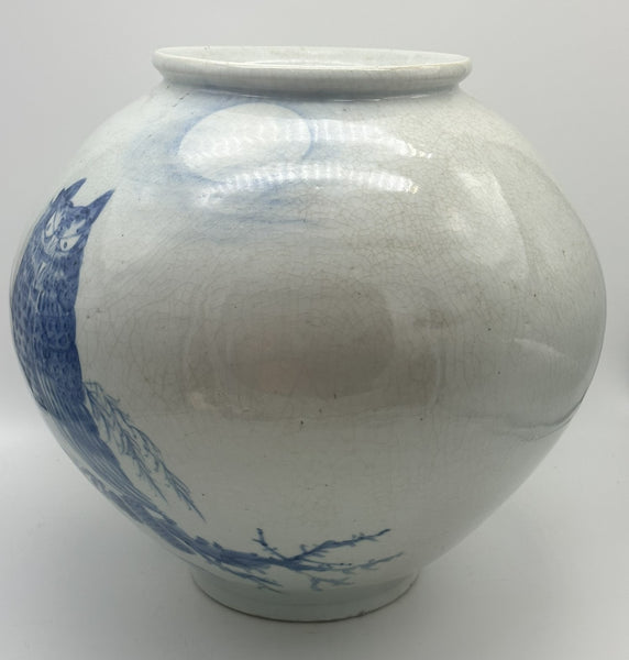 Large Korean Porcelain Blue and White Moon Jar. 19th Century Joseon. 12" Height