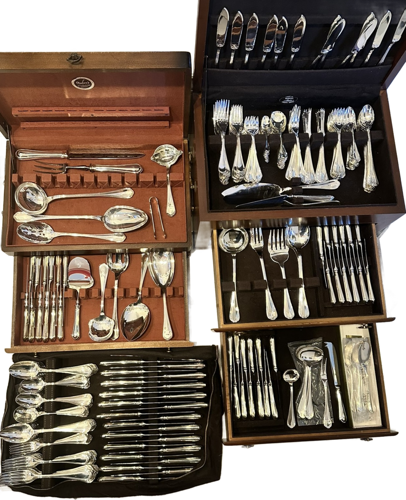 Christofle French Silverplate in the Spatours Pattern. 307 Pieces Total