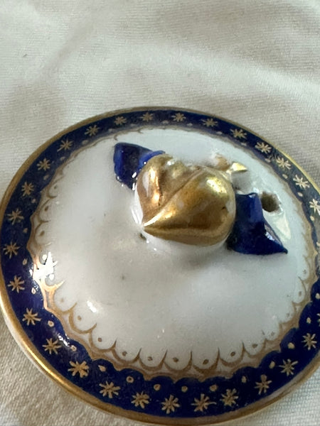 Small Pitcher. Chinese Export Porcelain. Blue Flowers. Peach Finial. Circa 1790