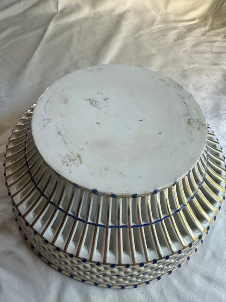 Vienna Porcelain Reticulated Bowl on Stand. White, Blue, Gold. 18th C. 10 1/2" D