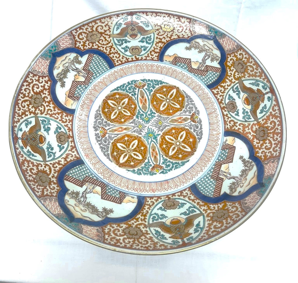 Large Japanese Imari Charger. 19th Century. 18" Diameter